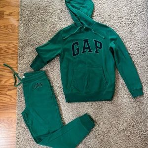 Gap Logo Fleece Joggers Sweatsuit
